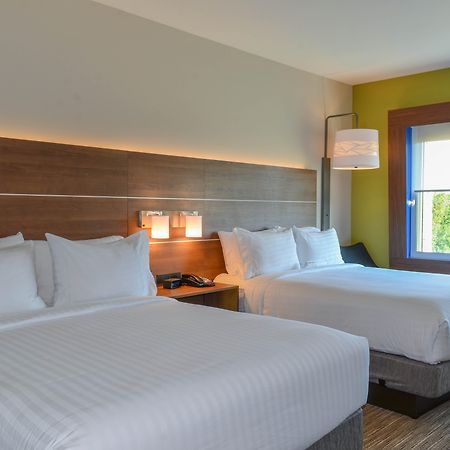Holiday Inn Express & Suites Raleigh Airport - Brier Creek By Ihg Exteriör bild